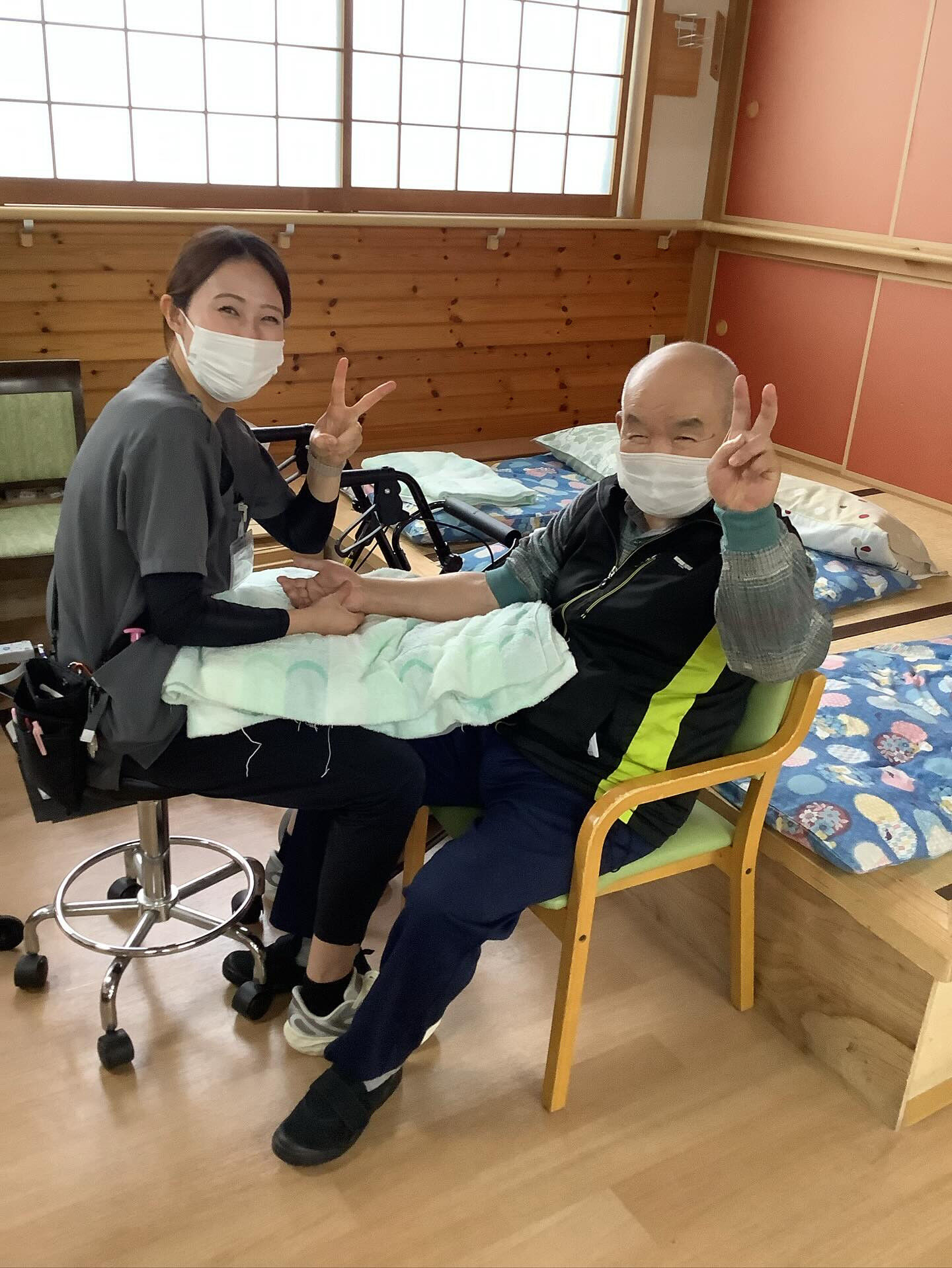 新任の当施設機能訓練士さんによる訓練サポートです