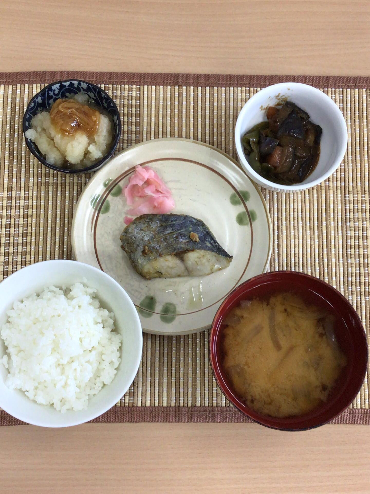本日のお昼ごはん😊