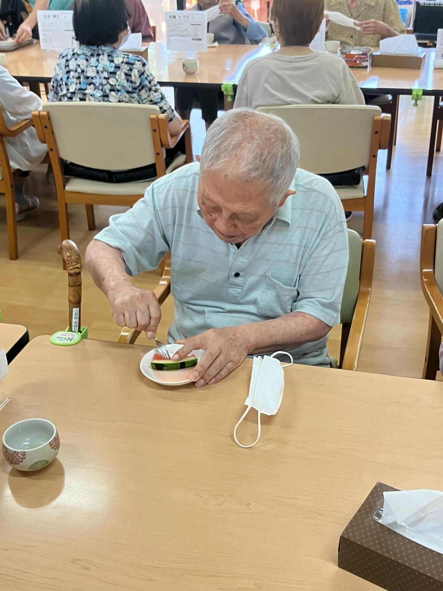 本日の木もれびのおやつは夏と言えば食べたくなるスイカ🍉です✨