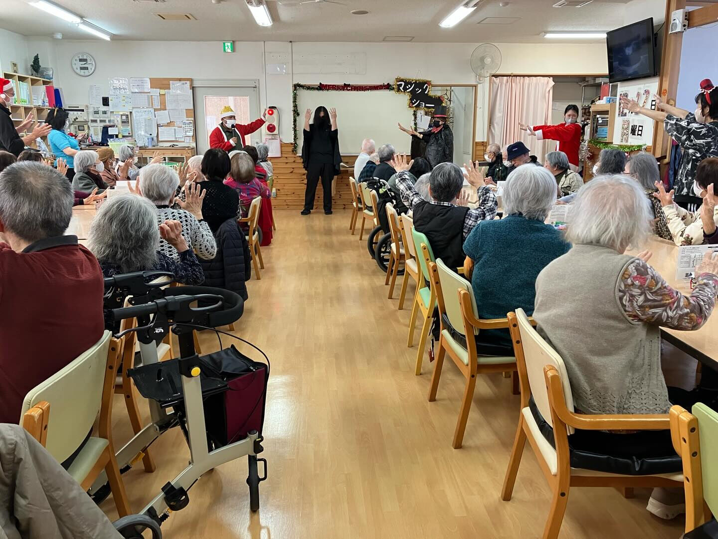 今日はクリスマスイブですね🎄