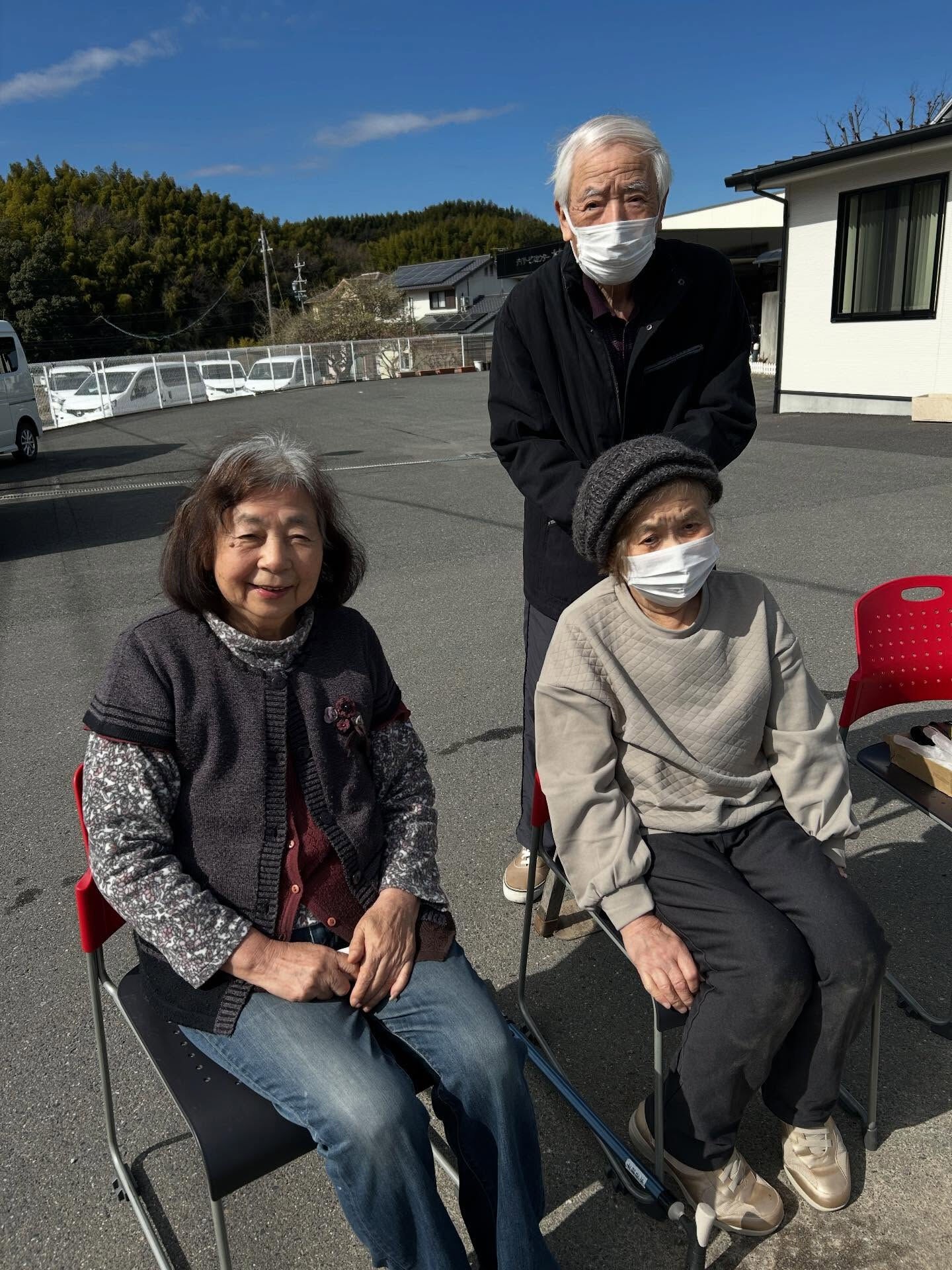 こんにちは木もれびです😀