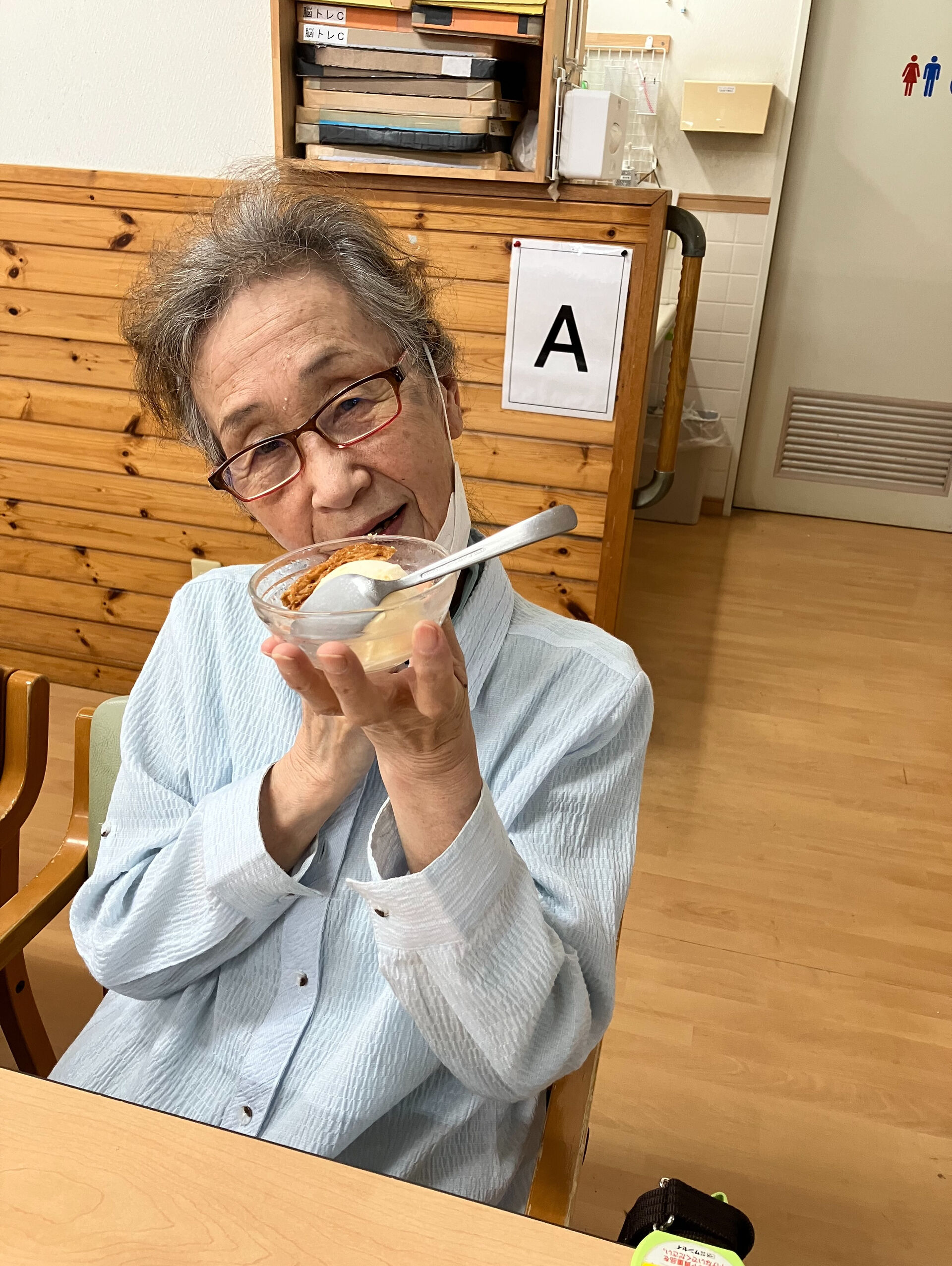 今日のおやつは暑い日にピッタリなアイスクリーム🍨
