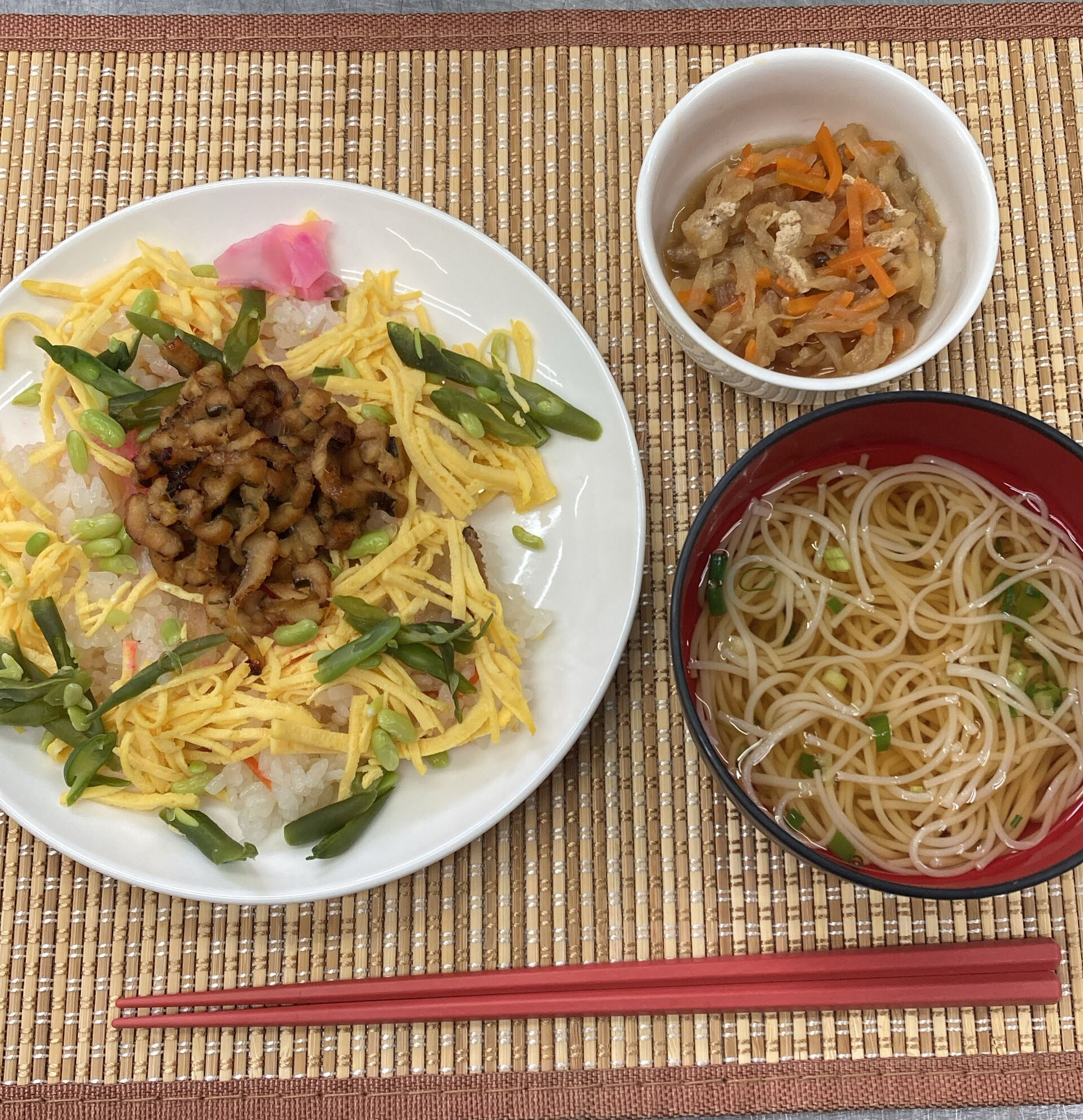 🎆デイサービスセンター木もれびです🎆
