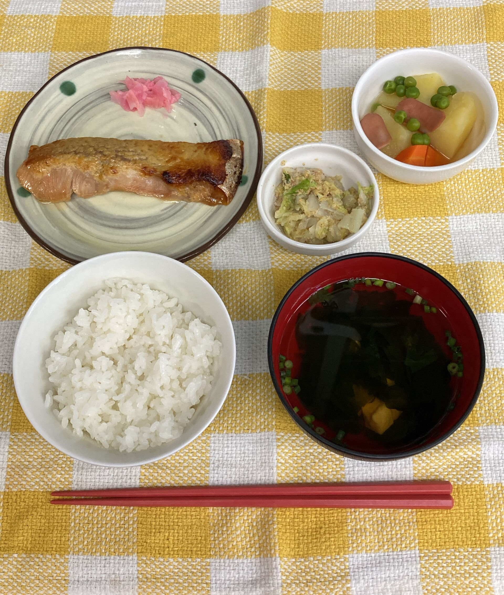 本日のお昼ご飯😋