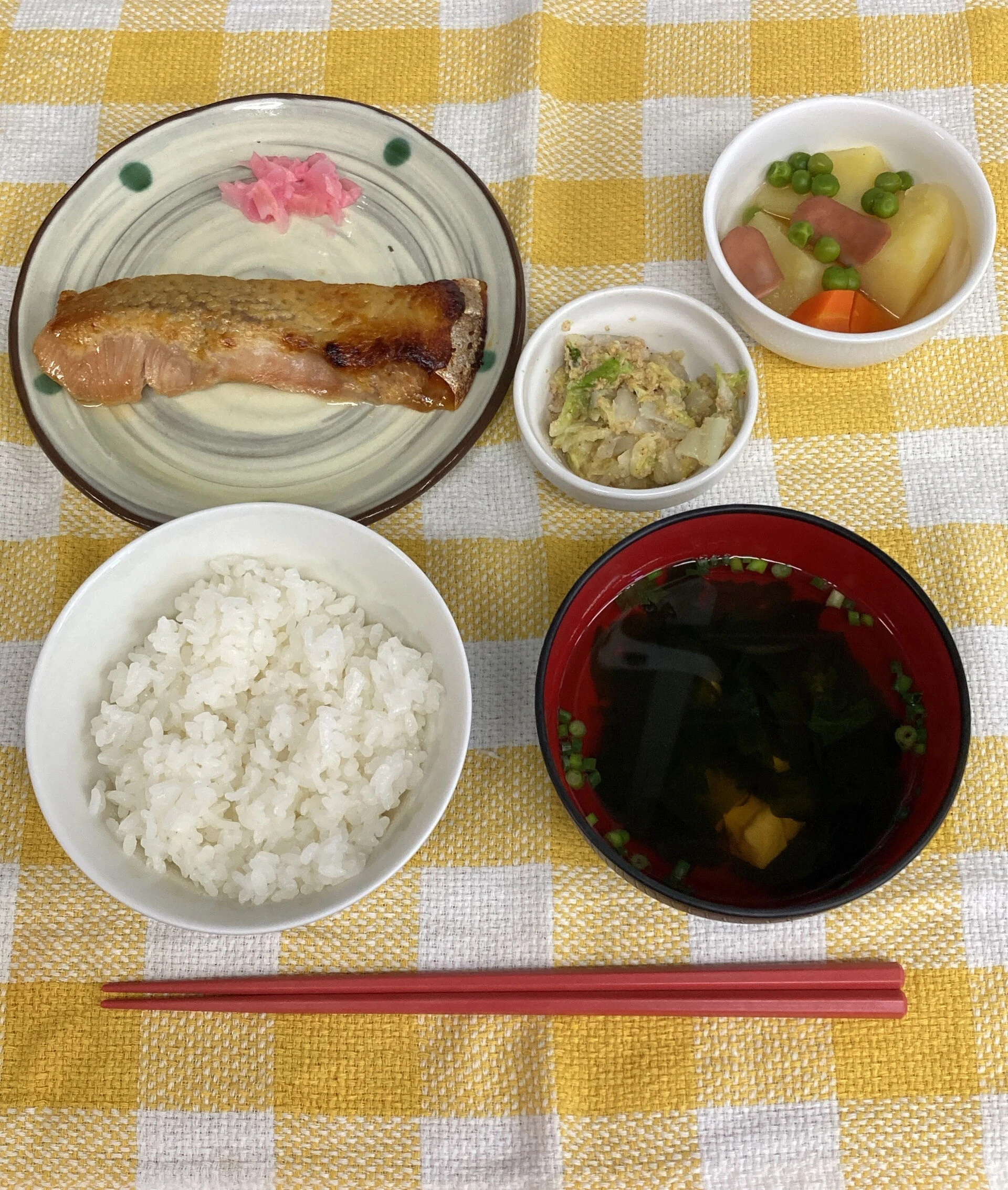 本日のお昼ご飯😋